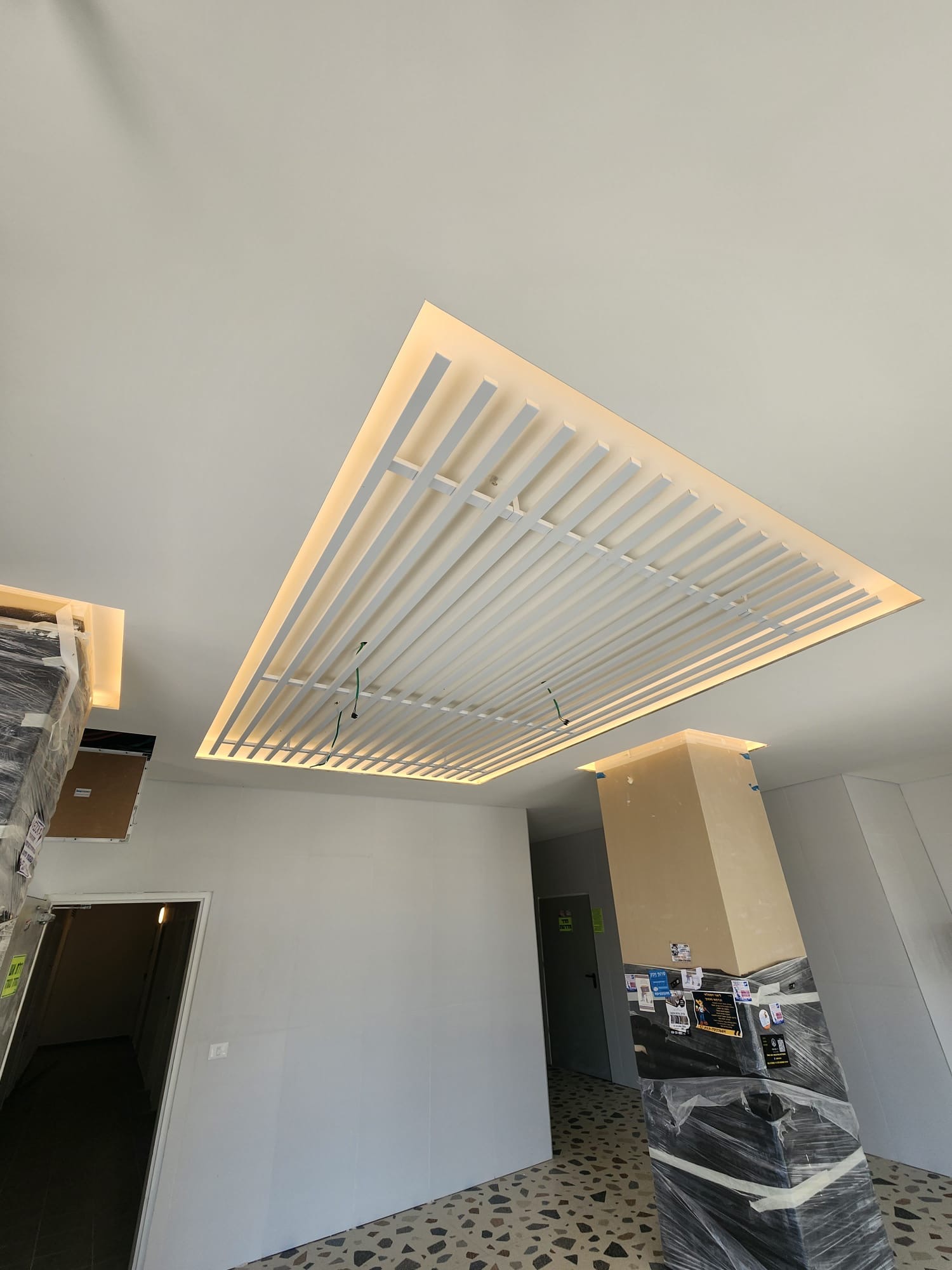Interior aluminum feature